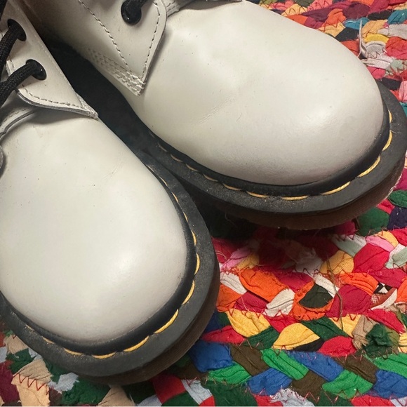 Women's DR.MARTENS White 1460 Smooth Leather Lace Up Boots Size 9 - Picture 11 of 13